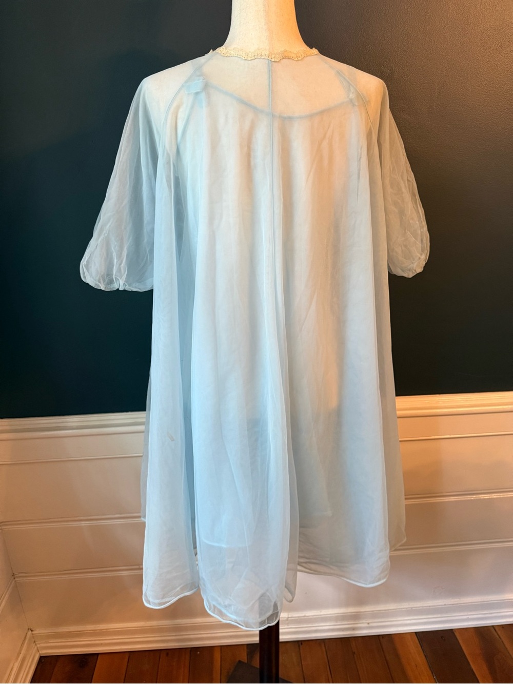 Vintage 40s Light Blue Chemise Set with Ivory Lace Trim - Picture 15 of 16